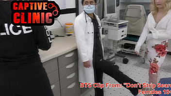 BTS – SFW Stacy Shepard en la pel&iacute;cula PD Don't Search Me Campus, preparando la escena y haciendo el tonto antes de filmar la pel&iacute;cula, &iexcl;vea