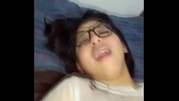 Caliento a Mi Hermana mientras Juega