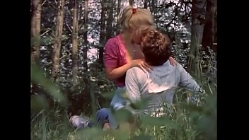 Clip de película clásico 1 (Mariposas-1975) HD