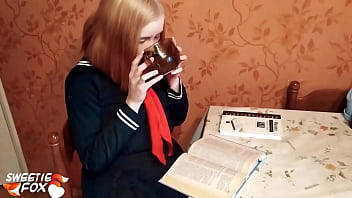 Colegiala Facefuck y el Sexo duro POV para los Pobres de la Marca