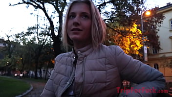 Creampie a una europea amateur