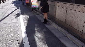 https://bit.ly/3hQJFMx La zorra de copa G "Sena" ha venido desde muy lejos para aparecer en un video para adultos. Esta zorra japonesa parece estar ordenada