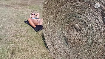 &iexcl;&iexcl;Caliente y voyeur!! este extra&ntilde;o da placer y sorprende en un lugar p&uacute;blico improbable