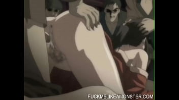 Jovencita sexy Hentai Girl recibe un gangbang y un tr&iacute;o