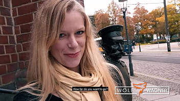 La chica rubia y astuta CLAUDIA SWEA no duda en ser follada por el canal (ESCENA ENTERA) &iexcl;La conoc&iacute; en el sitio de citas wolfwagner.love!