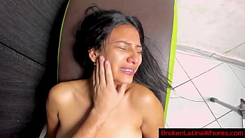 La ingenua nueva Candy está llorando por una dolorosa follada anal durante un casting extremo