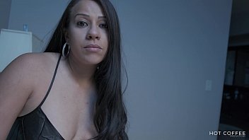 MADRASTRA BELLACA: Mi esposo me dej&oacute; sola con su hijo en el cuarto del hotel