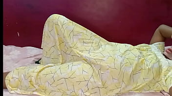 Mi primer sexo XXX con mi yerno en la noche cuando descanso en mi habitaci&oacute;n