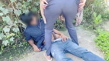 musulmana sexo al aire libre en el bosque