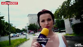 Peque&ntilde;a follada duro en programa de televisi&oacute;n por una estrella porno