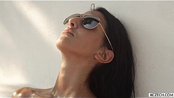Petra Red – Summer Erotica – Wet and Oil Photography Session – XCZECH.com