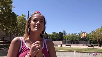 SCOUT ALEMÁN – CHICA CORREDORA ESPAÑOLA RECOGIDA Y FOLLADA POR EFECTIVO EN CASTING EN LA CALLE