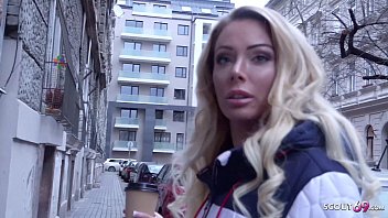 SCOUT ALEMÁN – MILF DE CUERPO PERFECTO ISABELLE DELTORE SEDUCE PARA DESCUBRIR EL SEXO EN FALSO MODELO DE TRABAJO