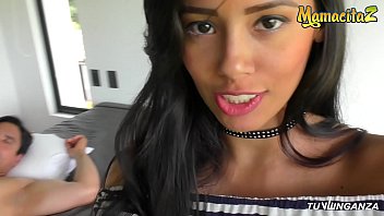 TU VENGANZA – Andreina De Luxe – Big Booty Latina Teen Gets The D. From A Hunk Daddy